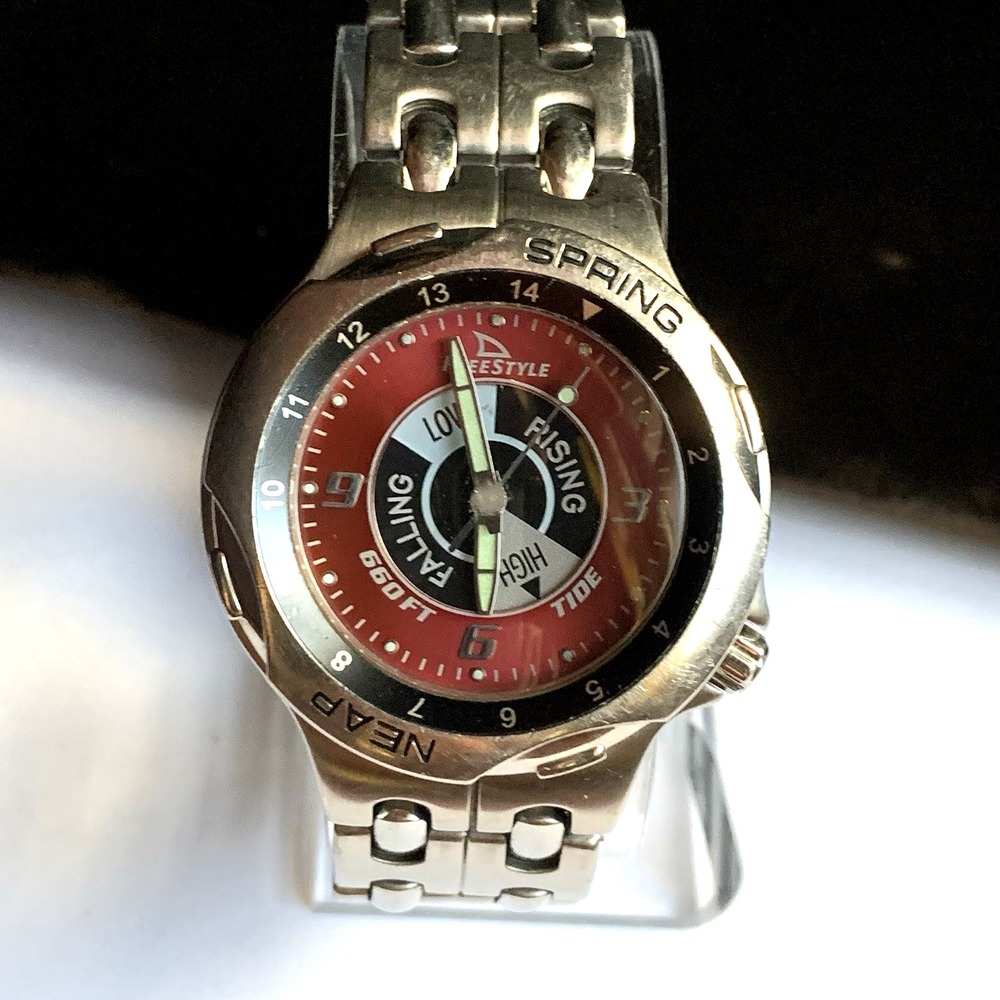 Freestyle Analog Tide Quartz Watch Red Dial New Battery Good Working Condition